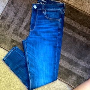 Selling  a pair of American eagle jeans NE(X)T level STRETCH size12 never WORN